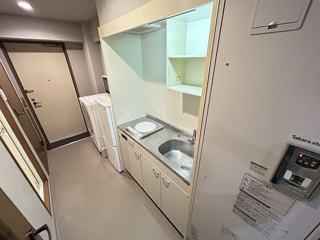 キッチン　同マンション別部屋