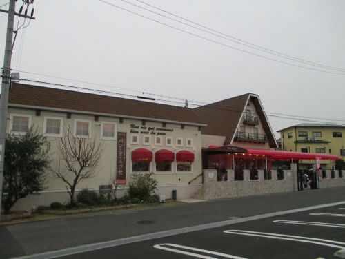 飲食店　パン・ド・エッセ（飲食店）まで1011m