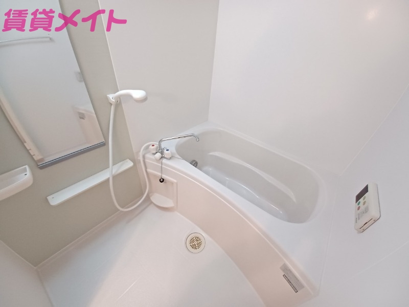 バス・シャワールーム　別部屋参考写真です
