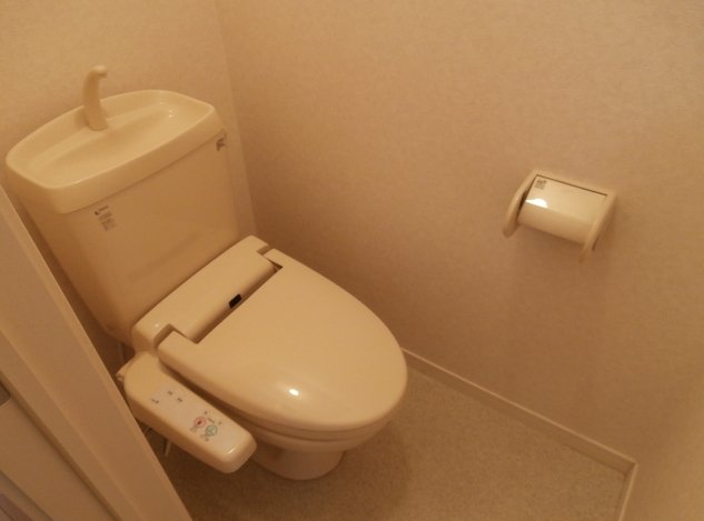 トイレ　コンパクトで使いやすいトイレです