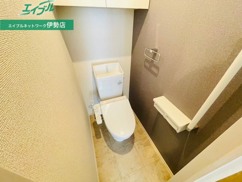 トイレ　同型タイプ参考