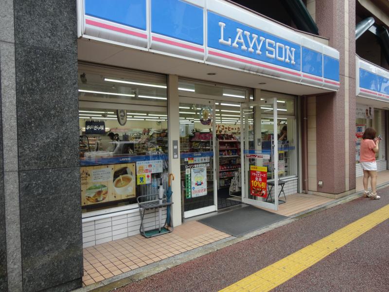 コンビニ　ローソン（コンビニ）まで110m