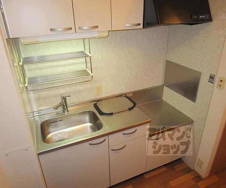 キッチン　１０２号室の写真です。