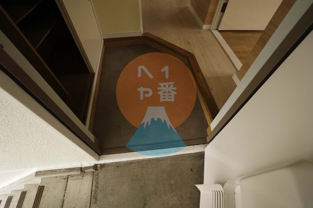 玄関　ネット無料。玄関です