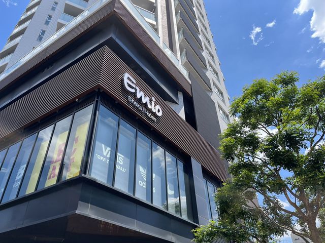 ショッピングセンター　Emio石神井公園（ショッピングセンター）まで517m
