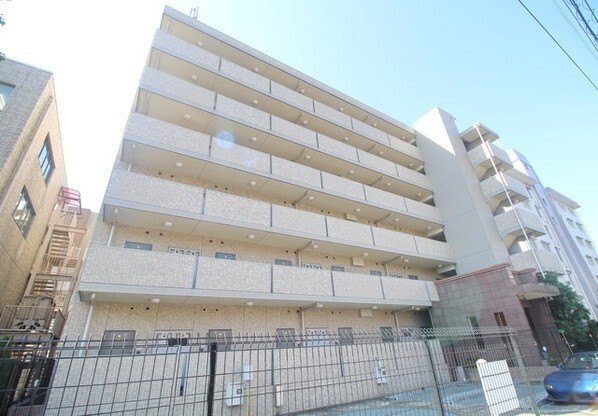 建物外観　オートロック完備