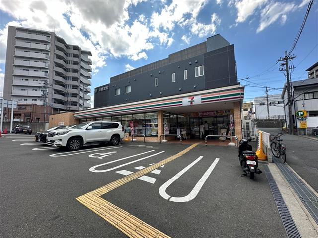 コンビニ　セブン－イレブン枚方牧野阪２丁目店（コンビニ）まで2151m