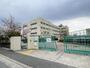中学校　高槻市立如是中学校（中学校）まで153m
