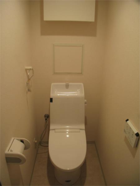 トイレ　清潔感のあるトイレです