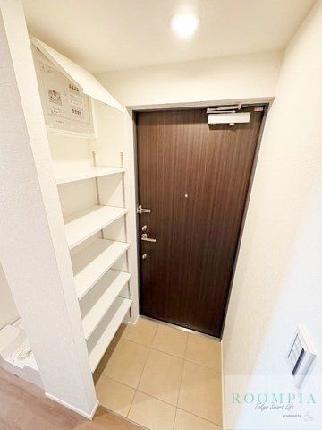 玄関　物件画像