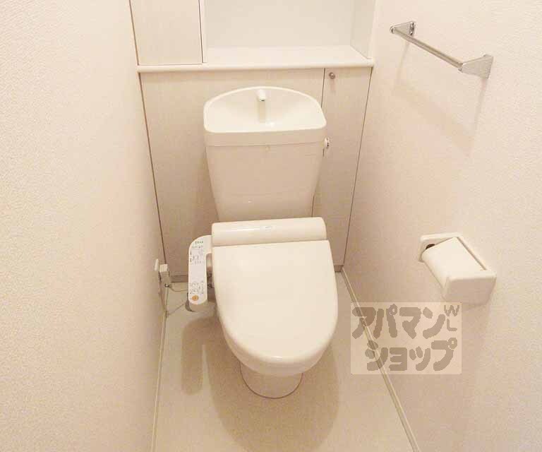 トイレ　ウォシュレットついています