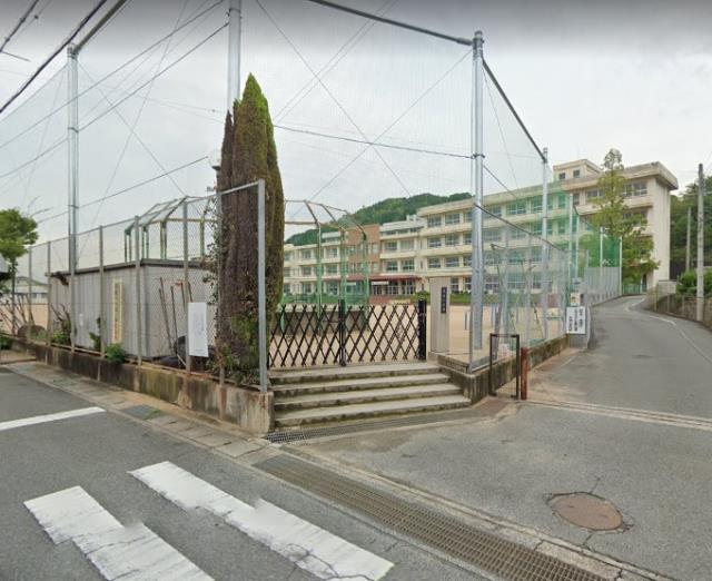 小学校　太子町立太田小学校（小学校）まで700m