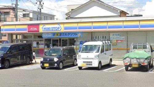 コンビニ　ミニストップ 名古屋山花町店（コンビニ）まで550m