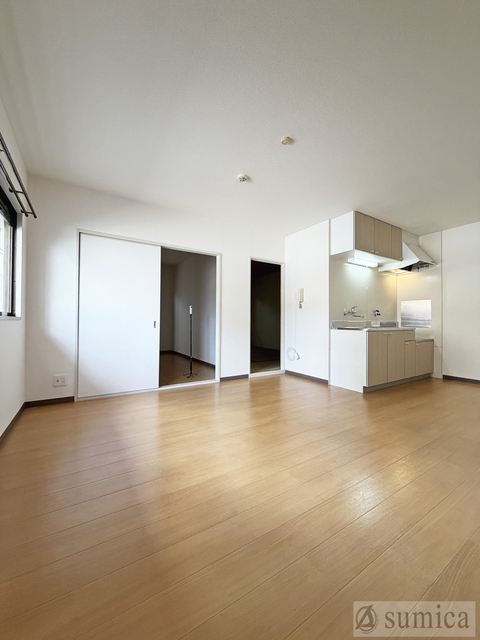 居室・リビング　角部屋となっております♪♪