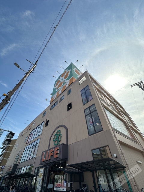 スーパー　ライフ杭全店・なんでも揃うライフさん♪♪（スーパー）まで688m