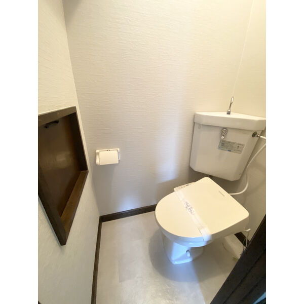 トイレ　コンパクトで使いやすいトイレです