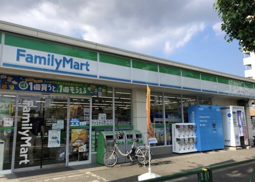 コンビニ　ファミリーマート 上鷺宮二丁目店（コンビニ）まで381m