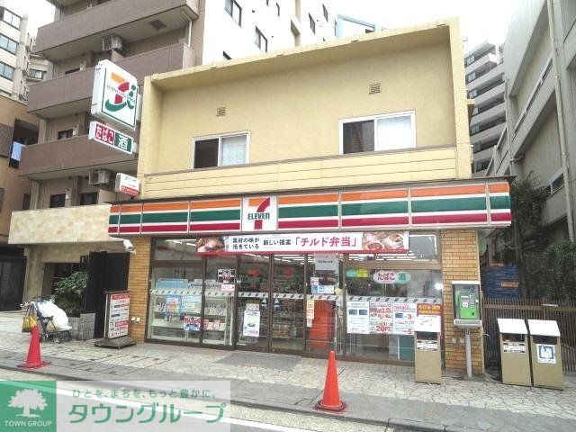 コンビニ　セブンイレブン（コンビニ）まで400m