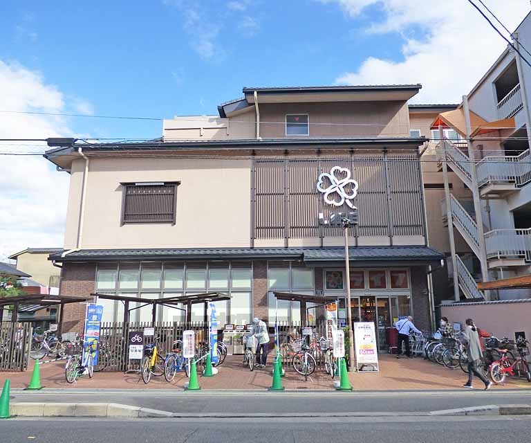 スーパー　ライフ　智恵光院店（スーパー）まで421m
