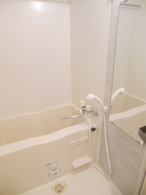 バス・シャワールーム　同タイプ別部屋写真