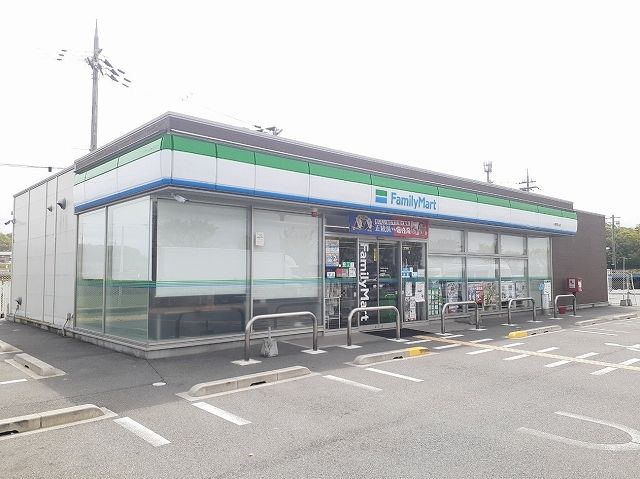 コンビニ　ファミリーマート小野黒川店（コンビニ）まで450m
