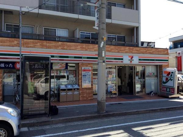 コンビニ　セブンイレブン神戸御影石町2丁目店（コンビニ）まで368m