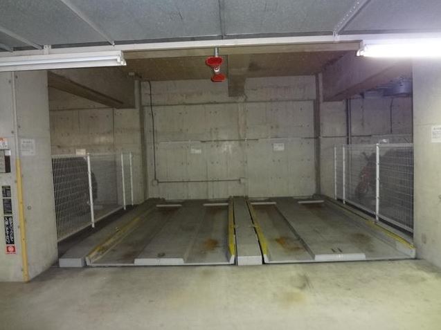 駐車場　リエール市ヶ谷