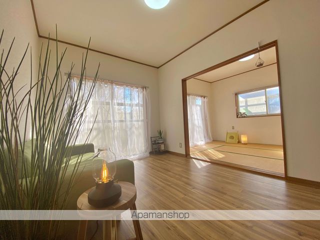 アンソレイユの居間写真