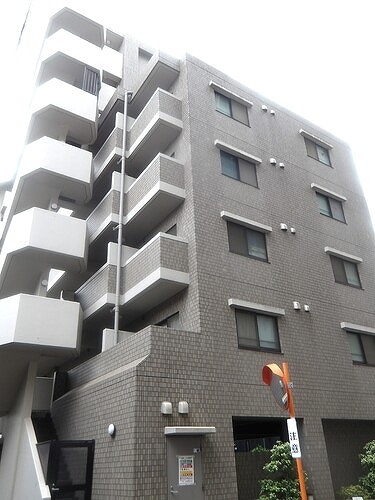 建物外観　外観は落ち着いています