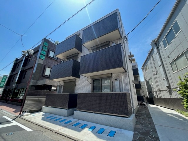 スリーミニッツ上尾の外観写真