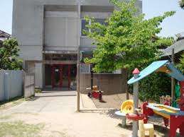 幼稚園・保育園　春日幼稚園（幼稚園・保育園）まで423m