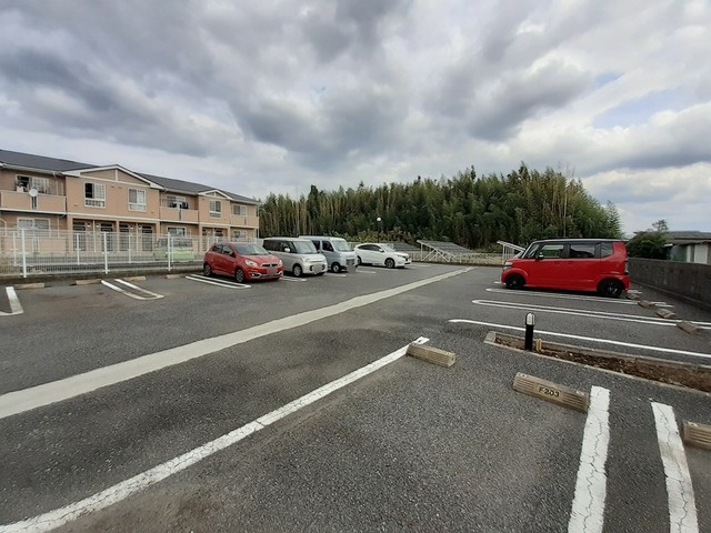 ＪＲ常磐線 牛久駅 バス乗車時間：18分 最寄りバス停で下車 徒歩2分 2階建 築21年のその他写真