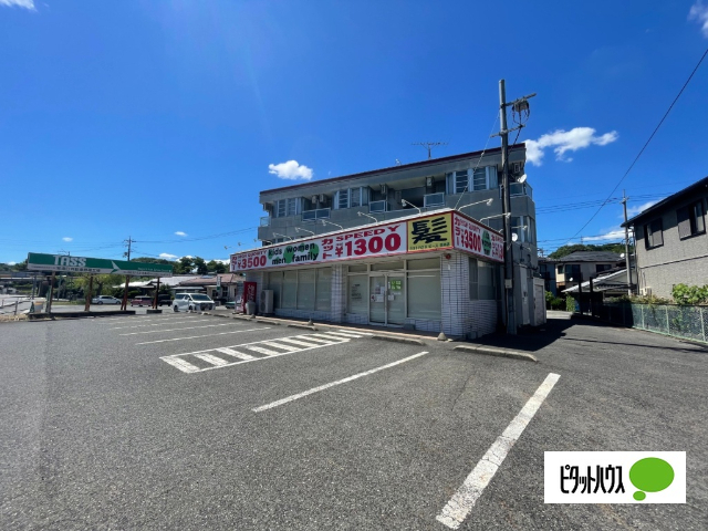 駐車場　平面駐車場があります♪