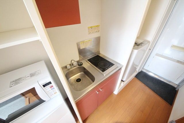 グリーンライン 高田駅 徒歩15分 2階建 築22年のキッチン写真