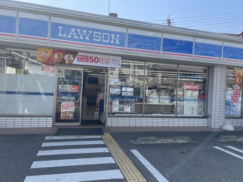 コンビニ　ローソン 長吉長原西一丁目店（コンビニ）まで302m