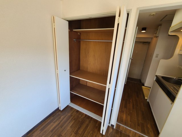 収納　別部屋参考写真です。