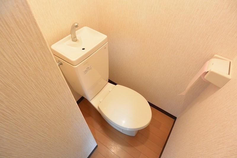 双葉マンションのトイレ写真