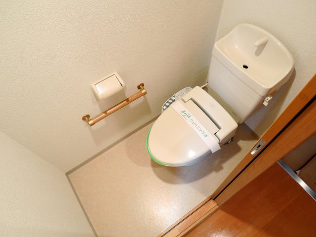 TIAハイム上本町のトイレ写真