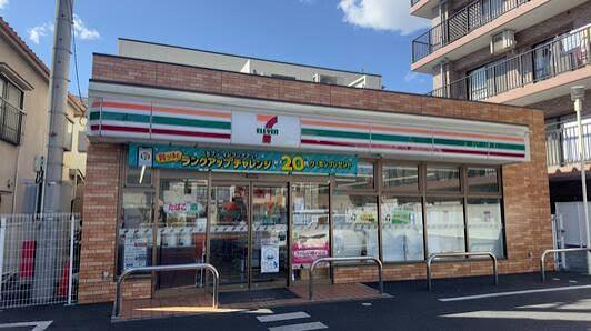 コンビニ　セブンイレブン江戸川南小岩8丁目店（コンビニ）まで261m