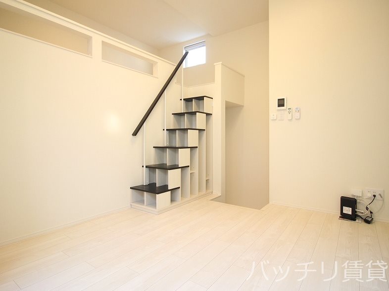 居室・リビング　画像は同型タイプの為、現状を優先致します。