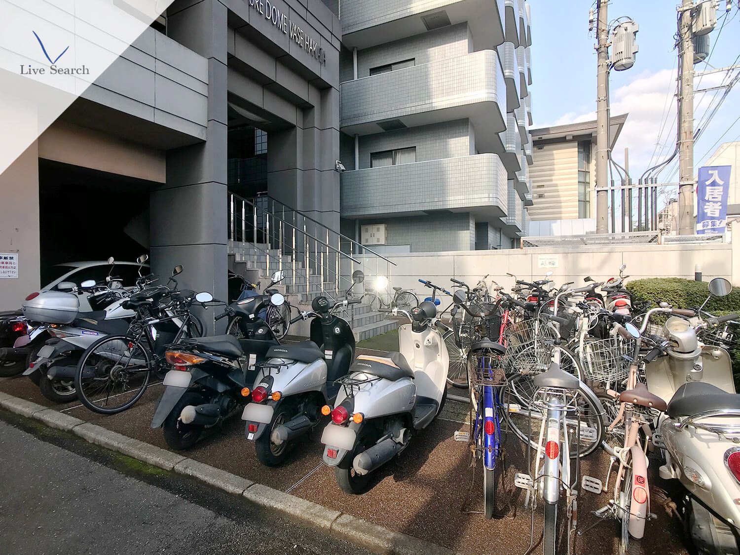 地下鉄空港線 祇園駅 徒歩4分 13階建 築31年の玄関写真
