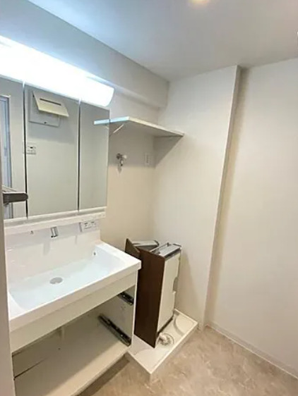 洗面設備　※別部屋の参考写真です。