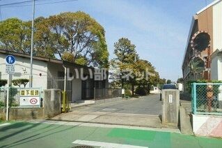 小学校　豊橋市立高師小学校（小学校）まで1063m