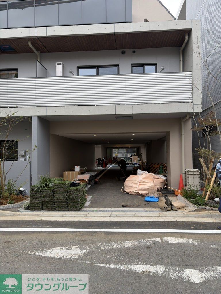 駐車場　駐車場