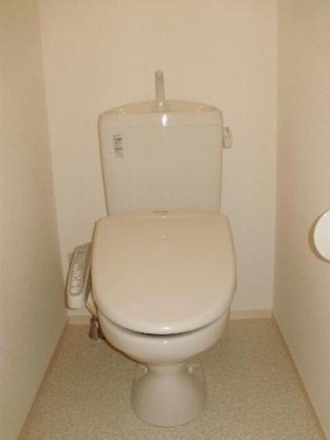トイレ　温水洗浄暖房便座