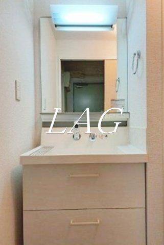 洗面設備　独立洗面台です。