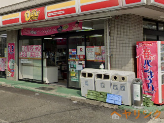 コンビニ　ニューヤマザキデイリーストア西枇杷島駅前店（コンビニ）まで527m