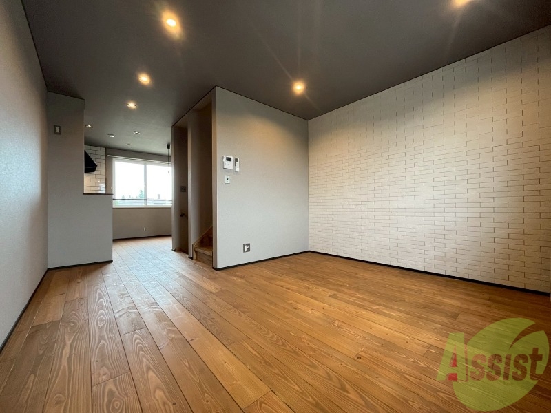 居室・リビング　広くてキレイなお部屋が広がっていて、充実した生活が送れそう。