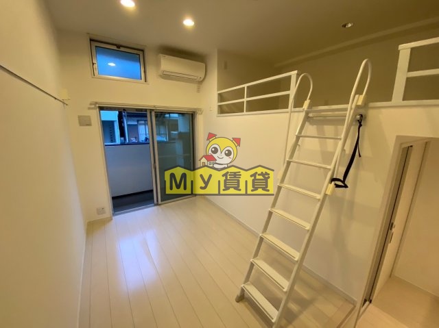 居室・リビング　Casea