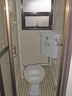 ＪＲ東海道本線 静岡駅 徒歩15分 5階建 築41年のトイレ写真
